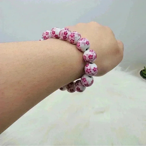 Chinese-Style Ceramic Pink Floral Design Beaded Bracelet - Picture 5 of 5